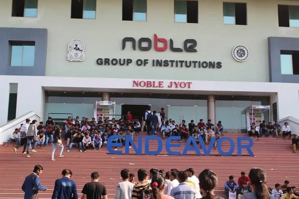 Noble University image